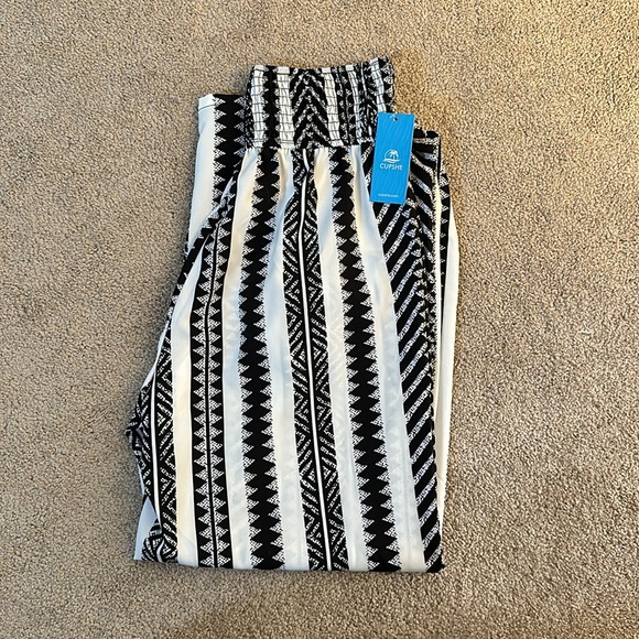 Cupshe Women’s Smocked Waist Pants - Picture 3 of 4